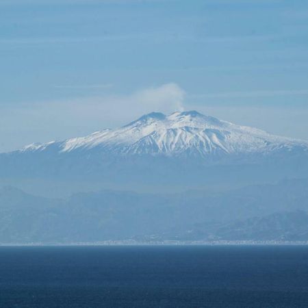 Il Tuo Letto Sullo Stretto Panzió Reggio di Calabria Kültér fotó